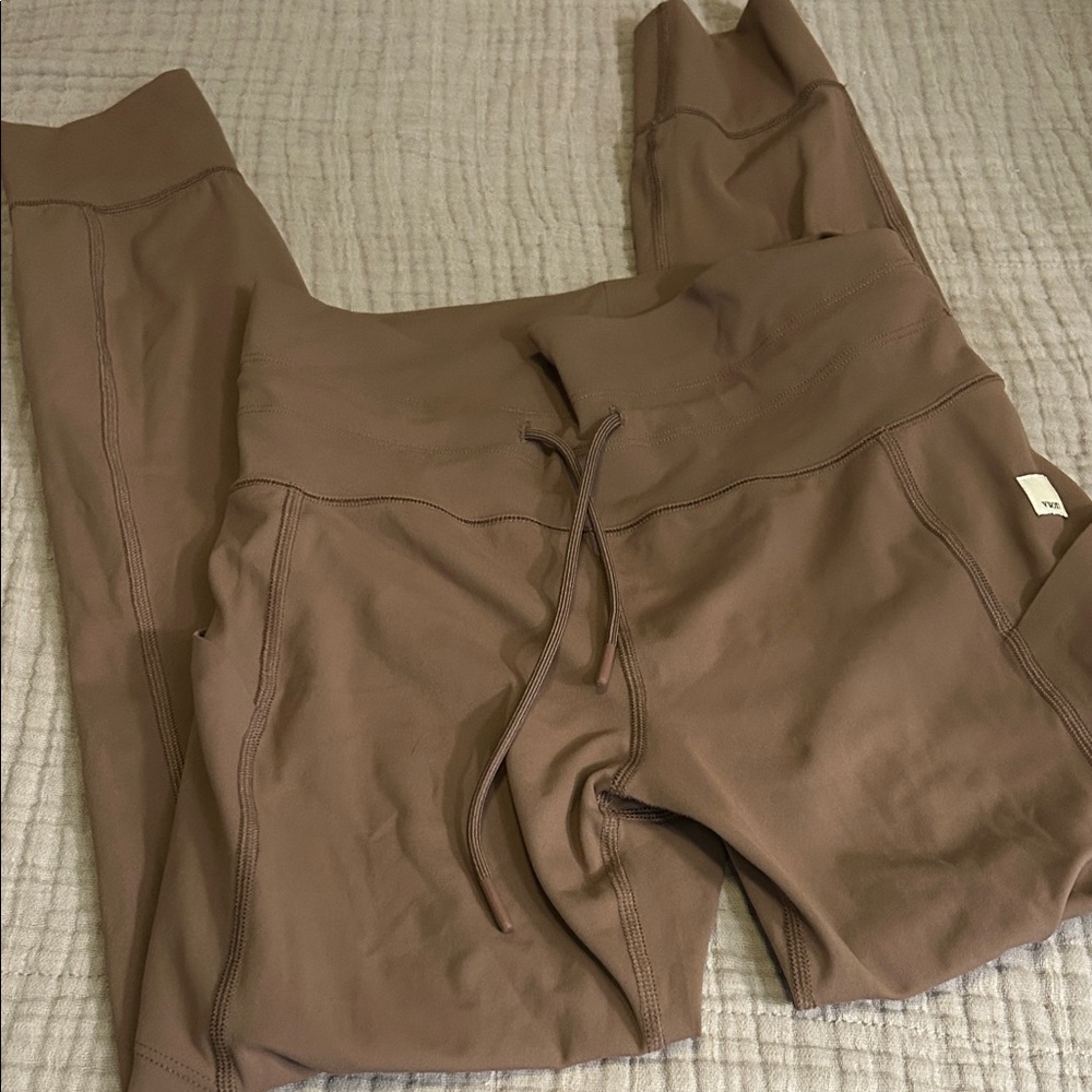 Vuori daily  Brown Leggings
